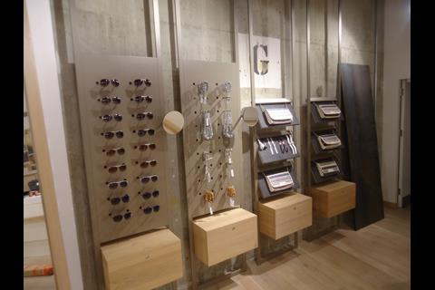 Esprit, Regent Street